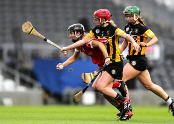 Saoirse McCarthy with Grace Walsh and Collette Dormer 28/11/2020