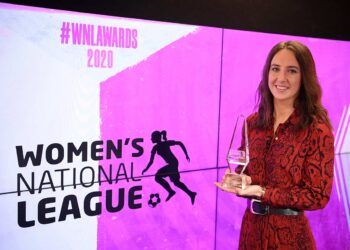 Karen Duggan collects her 2020 Player of the Season award.