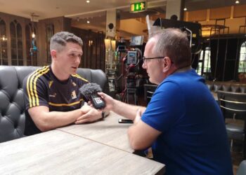 Paul Murphy chats with KCLR's Brendan Hennessy. Photo: Ken McGuire/KCLR