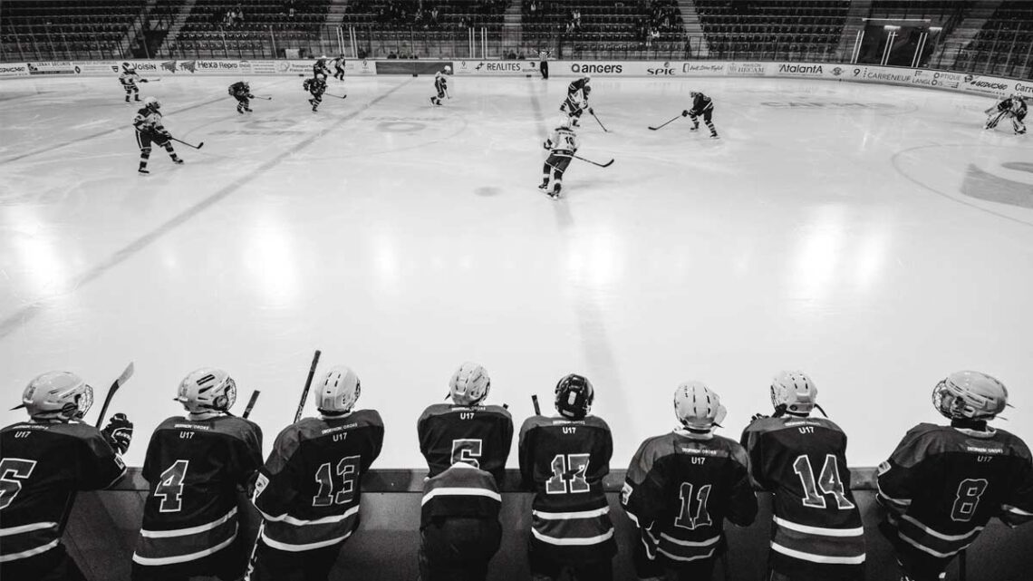 U17 ice hockey. Photo: Matthieu Pétiard/Unsplash