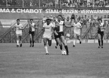 Former Manchester United, Leeds, and Scotland defender Gordon McQueen diagnosed with vascular dementia