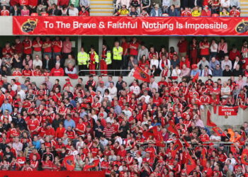 JJ Hanrahan and Darren Sweetnam to leave Munster