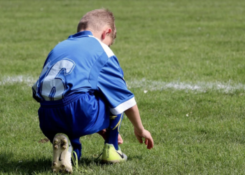 Children Soccer (RoboMichalec/Pixabay)