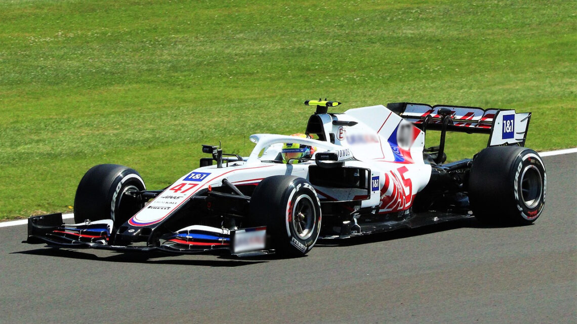 World Sport cutting ties with Russia as athletes banned from Paralympics and F1 Grand Prix contract terminated