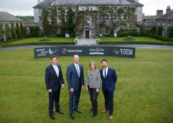 Damien Gaffney, Tetrarch Capital; Timothy P Walbert, Chairman, President and CEO, Horizon Therapeutics; Susan McQuaid O'Dwyer, CEO of Make-A-Wish Ireland; Simon Alliss, Championship Director of the Horizon Irish Open.