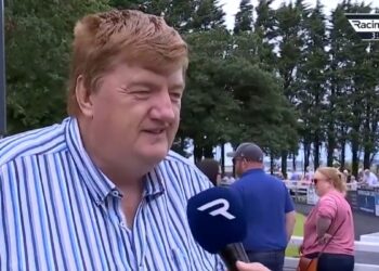 Shark Hanlon speaking to Racing TV