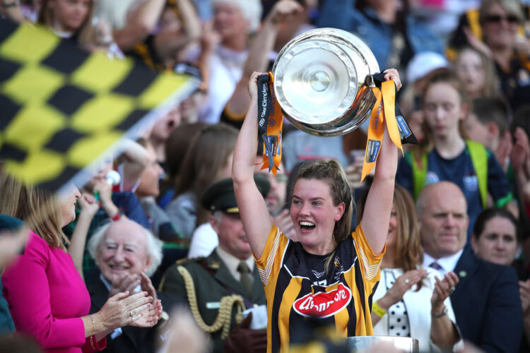 Aoife Prendergast lifts the O’ Duffy Cup 7/8/2022