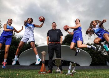 2021/22 MissQuote.ie Super League champions The Address UCC Glanmire: Mia Furlong, Brittany Byrd, head coach Mark Scannell, Aine McKenna and Khiarica Rasheed. Photo: ©INPHO/James Crombie