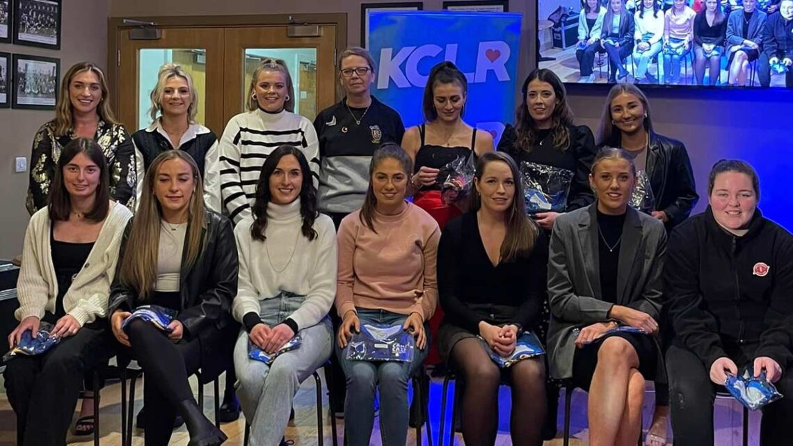 The 2022 Camán Caint Senior Team of the Year. Photo: Lillian Holoan