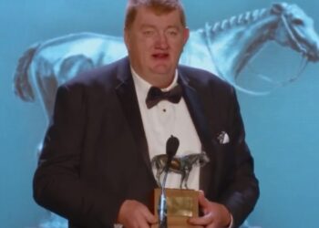 “Tonight is definately the biggest night of my life” John “Shark” Hanlon picks up more awards last night in America
