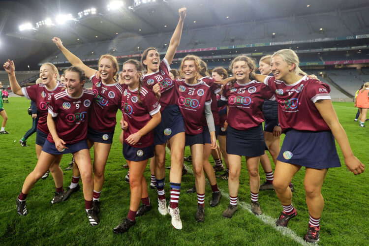 Dicksboro celebrate the All-Ireland senior club camogie victory over Sarsfields in Croke Park. Mandatory Credit ©INPHO/Laszlo Geczo